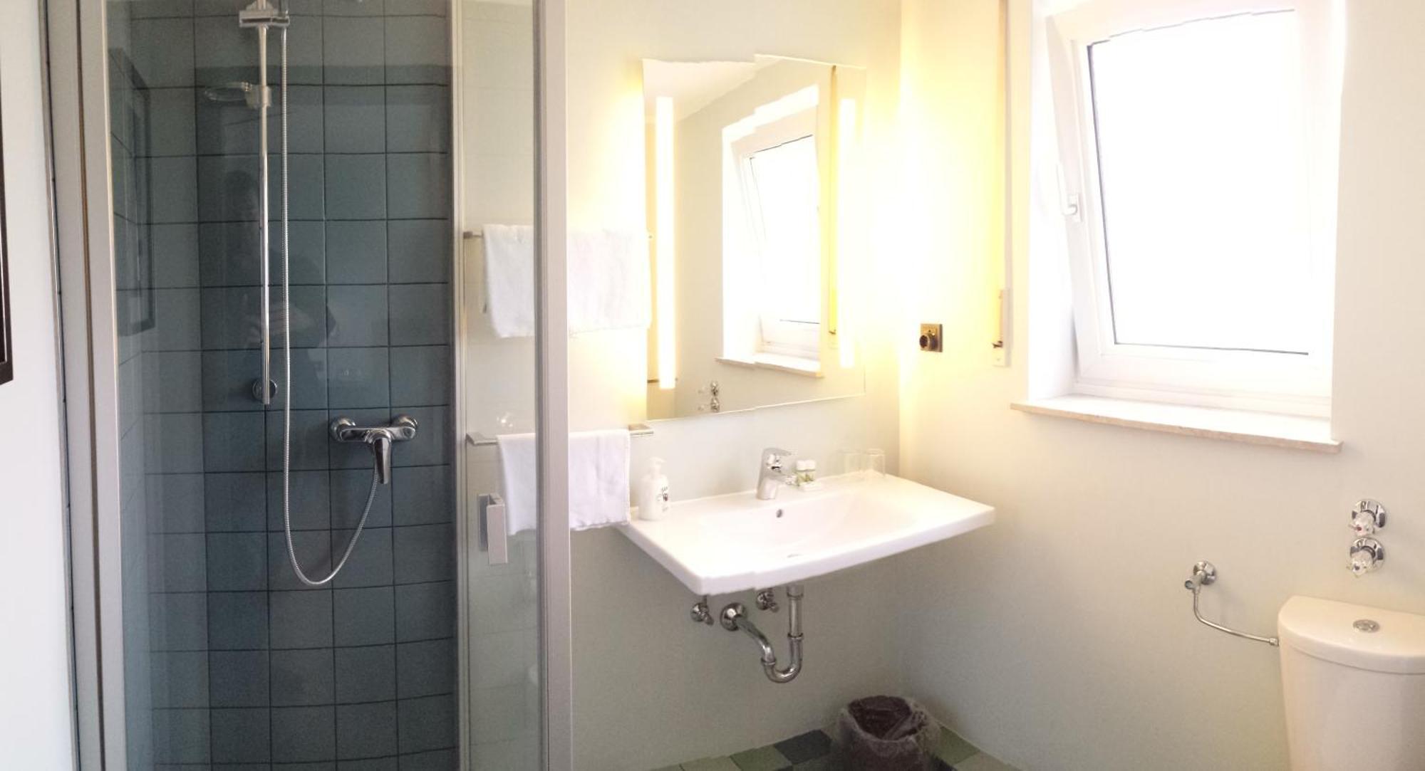 Hotel Henry Dreieich Quarto foto