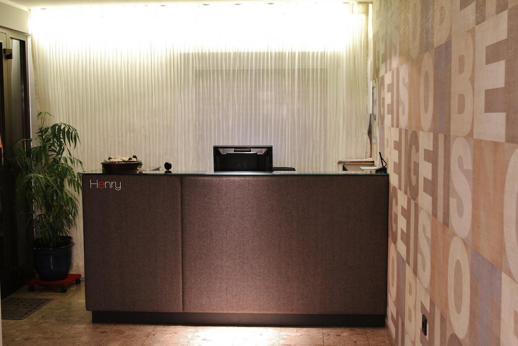 Hotel Henry Dreieich Quarto foto